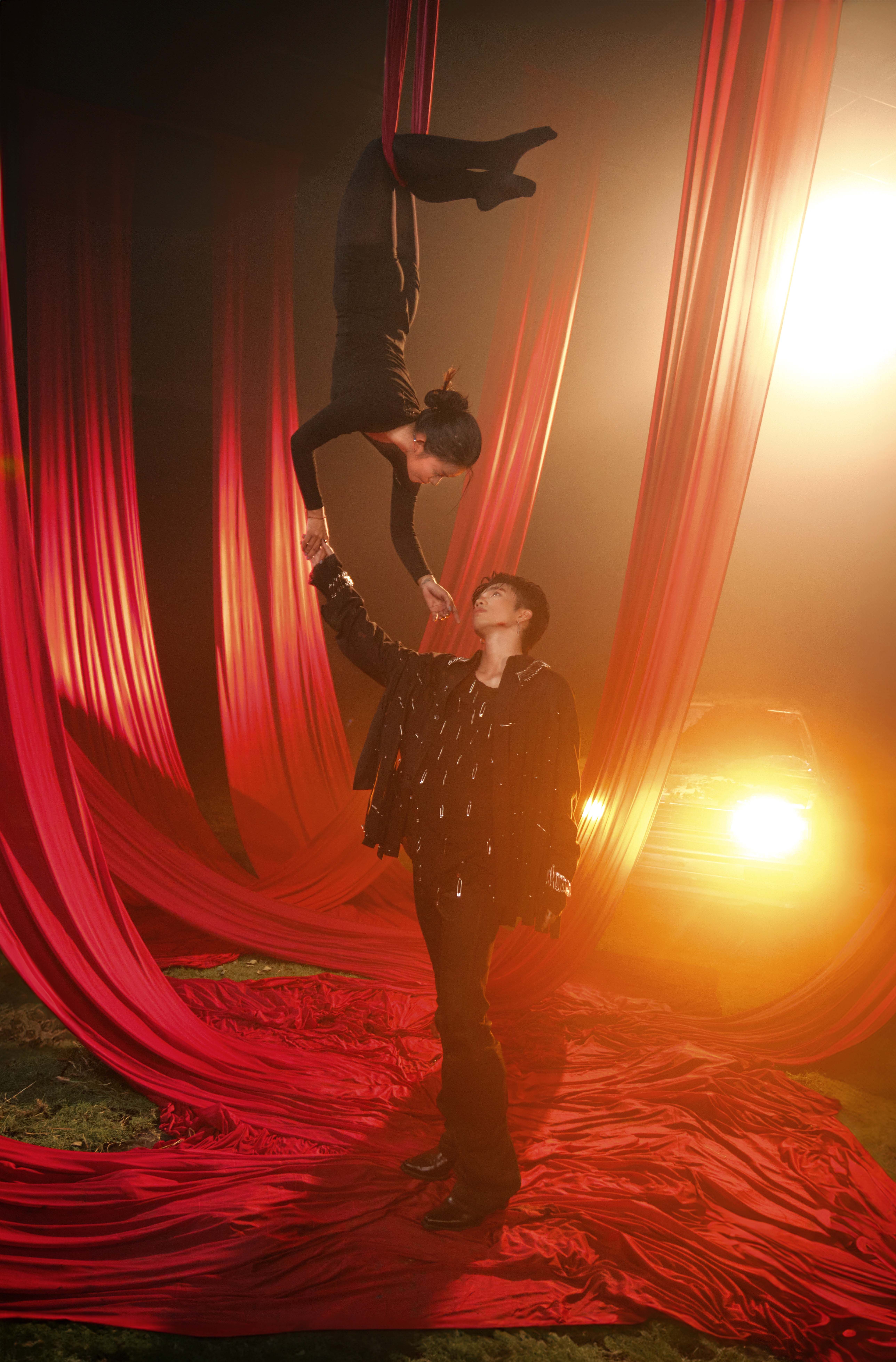 Bản sao của LEZII-01.jpg