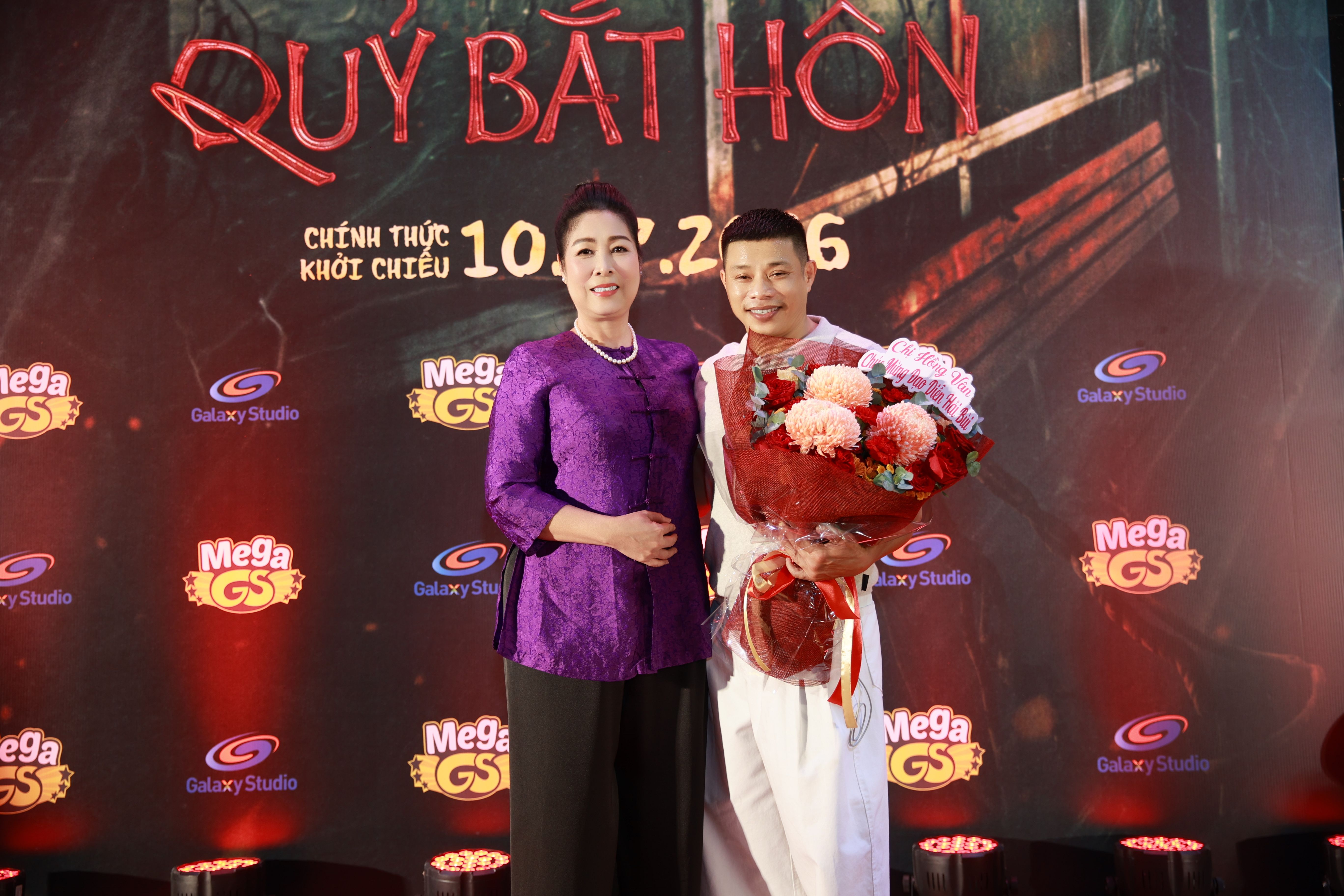Hồng Vân - đạo diễn Hải Bùi.JPG