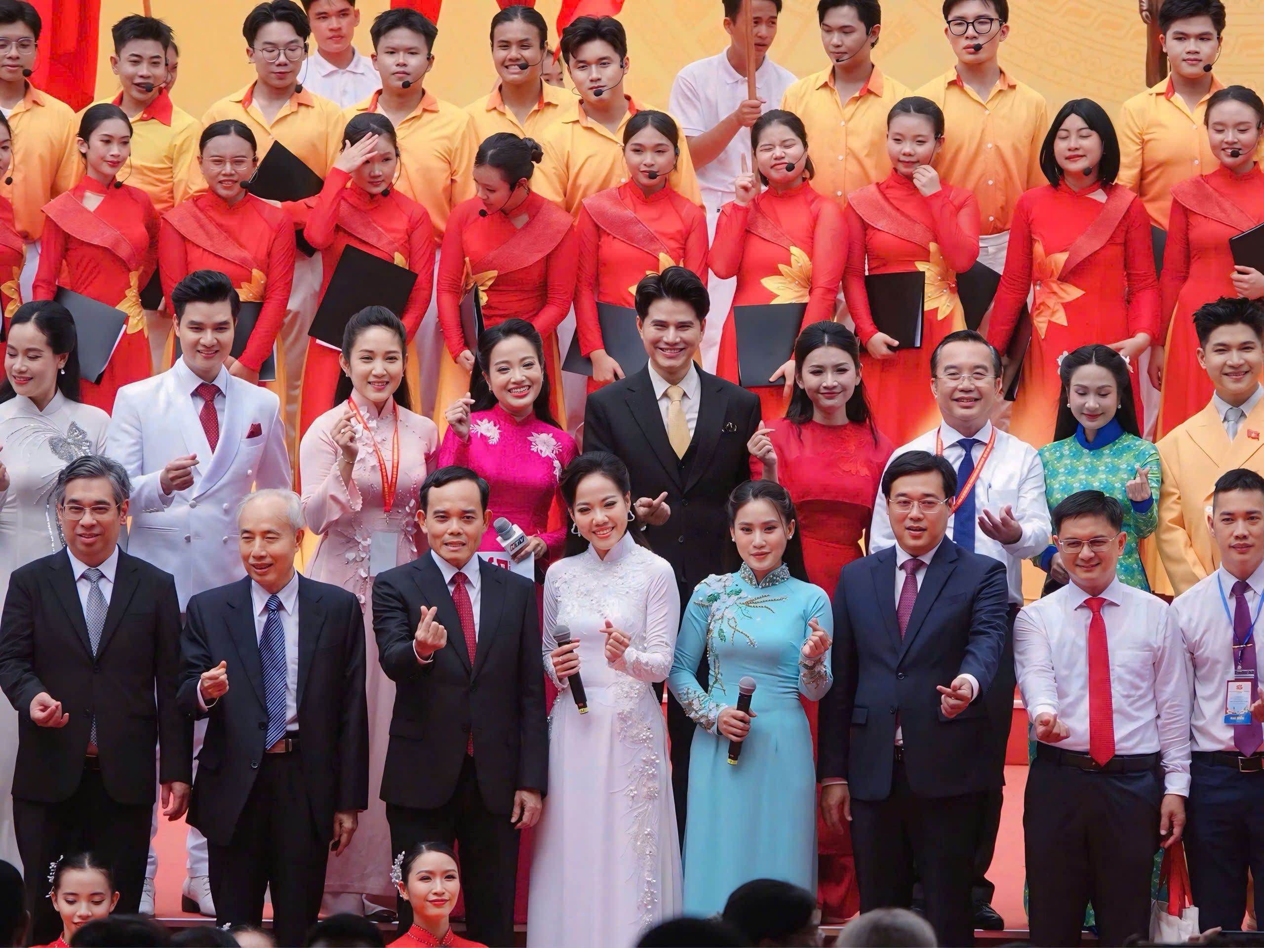 Lễ Kỷ Niệm 50 năm- 2.jpg