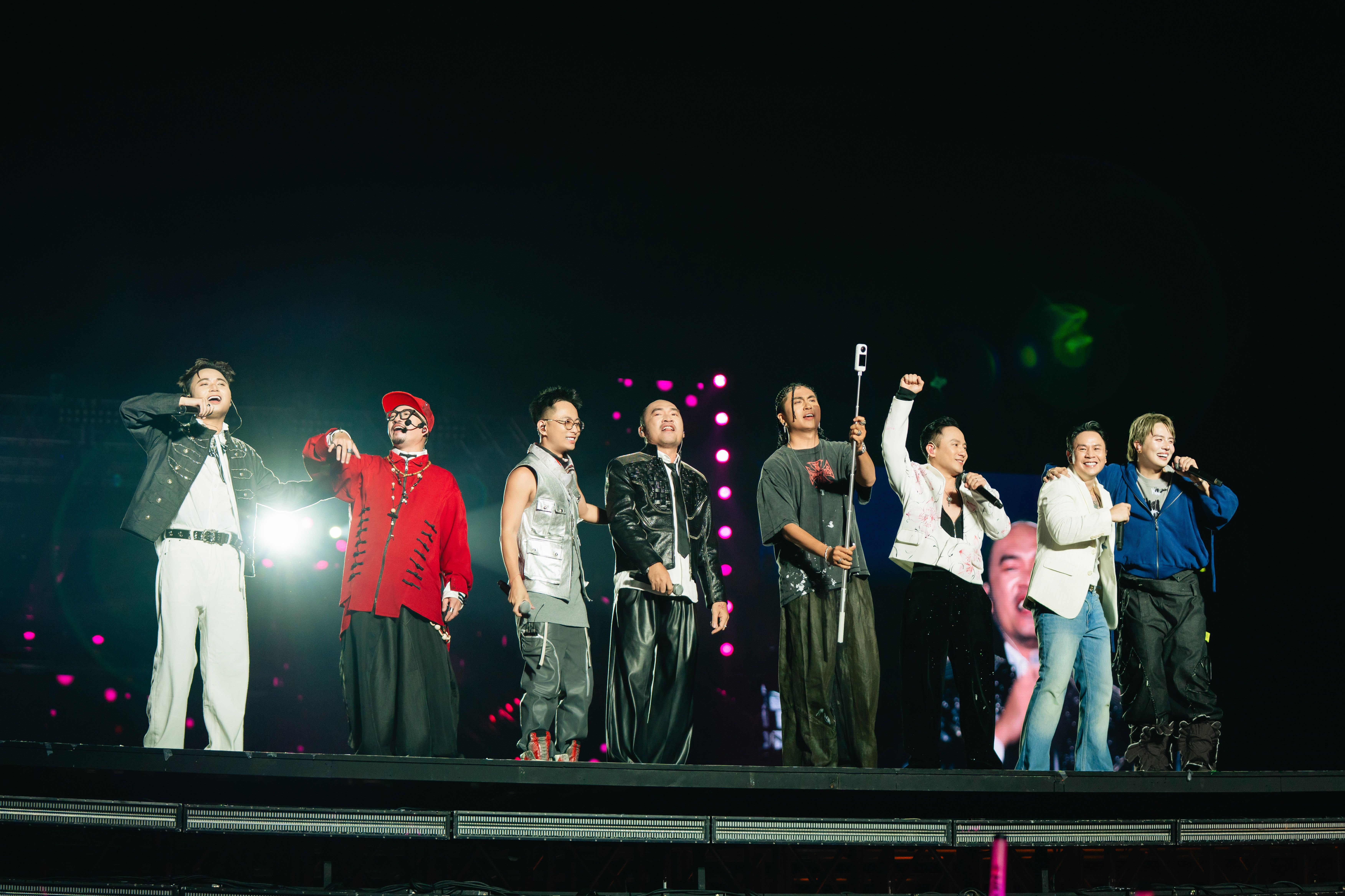 Sao Cũng Được- GH Concert.jpg